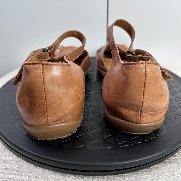 BareTraps Riggins Women's Leather Cutout Ankle Strap Comfort Sandals Size 8M - Picture 4 of 8